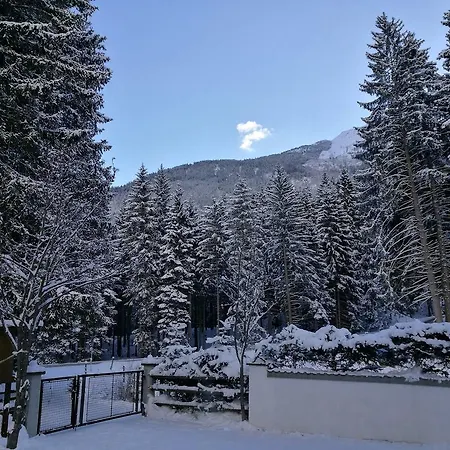 Tiroler Hasenhoehle * فينس