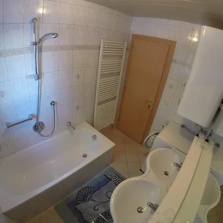 Tiroler Hasenhoehle Apartment Wenns