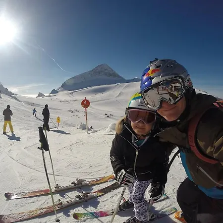 Tiroler Hasenhoehle * فينس